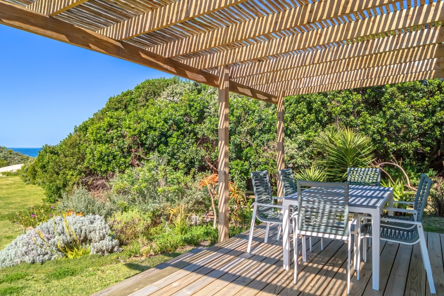2 Bedroom Property for Sale in Keurboomstrand Western Cape